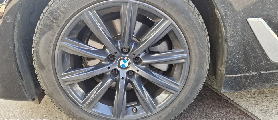 BMW Seria 5 cena 115900 przebieg: 67000, rok produkcji 2017 z Wrocław małe 56